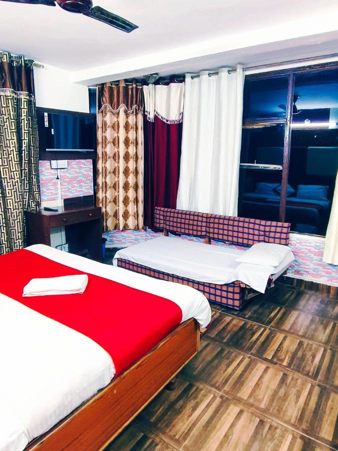 Hotel Holiday Dalhousie - Near Ghandhi Chowk Mall Road Eksteriør billede